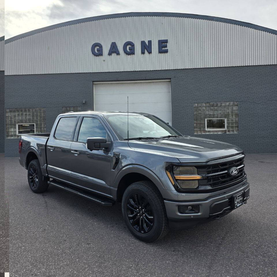 2025 Ford F-150 XLT photo 2