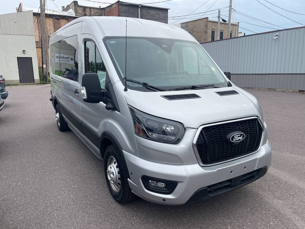 Used 2026 Ford Transit 350 XLT AWD 3dr LWB Medium Roof Passenger Van Full-Size