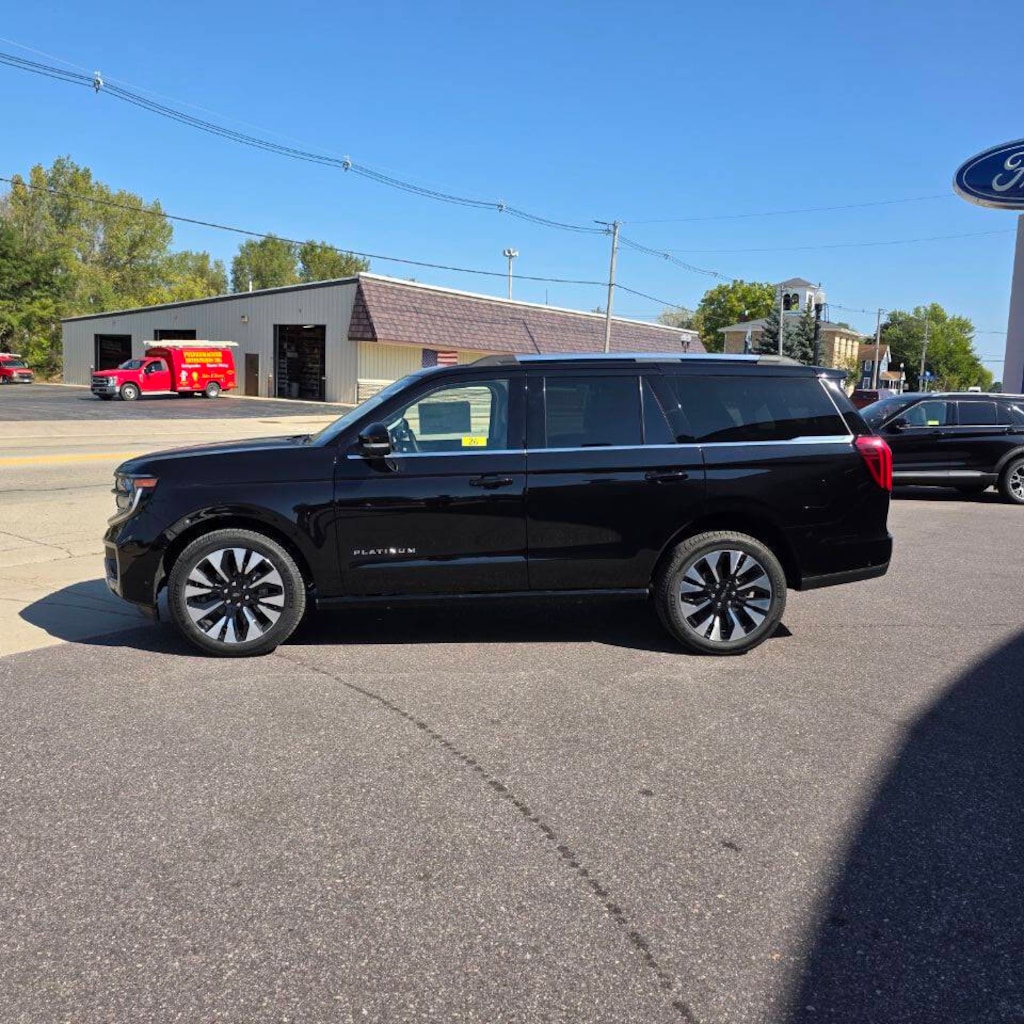 New 2025 Ford Expedition PLATINUM 4X4 SUV