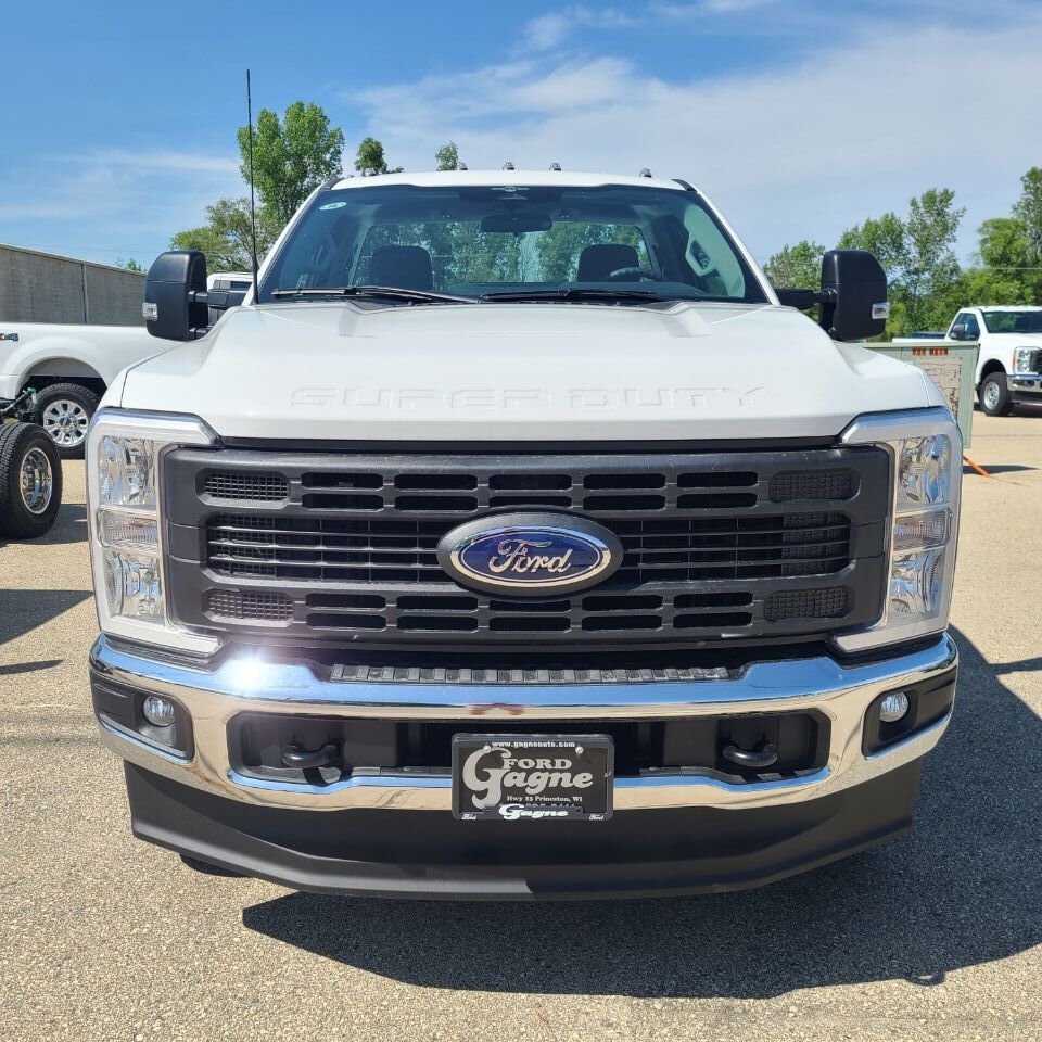 Used 2023 Ford F-350 Super Duty XL with VIN 1FTRF3BA9PEC76395 for sale in Princeton, WI