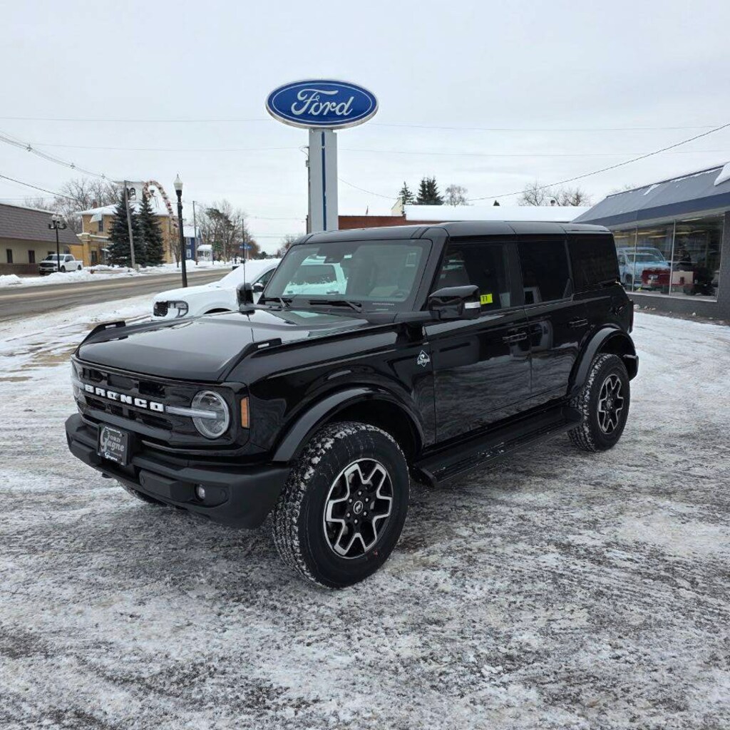 New 2025 Ford Bronco Outer Banks 4x4 4dr SUV SUV