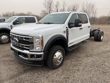 2025 Ford F-550 Chassis 4X4 4dr Crew Cab 179.8 203.8 in. WB Chassis