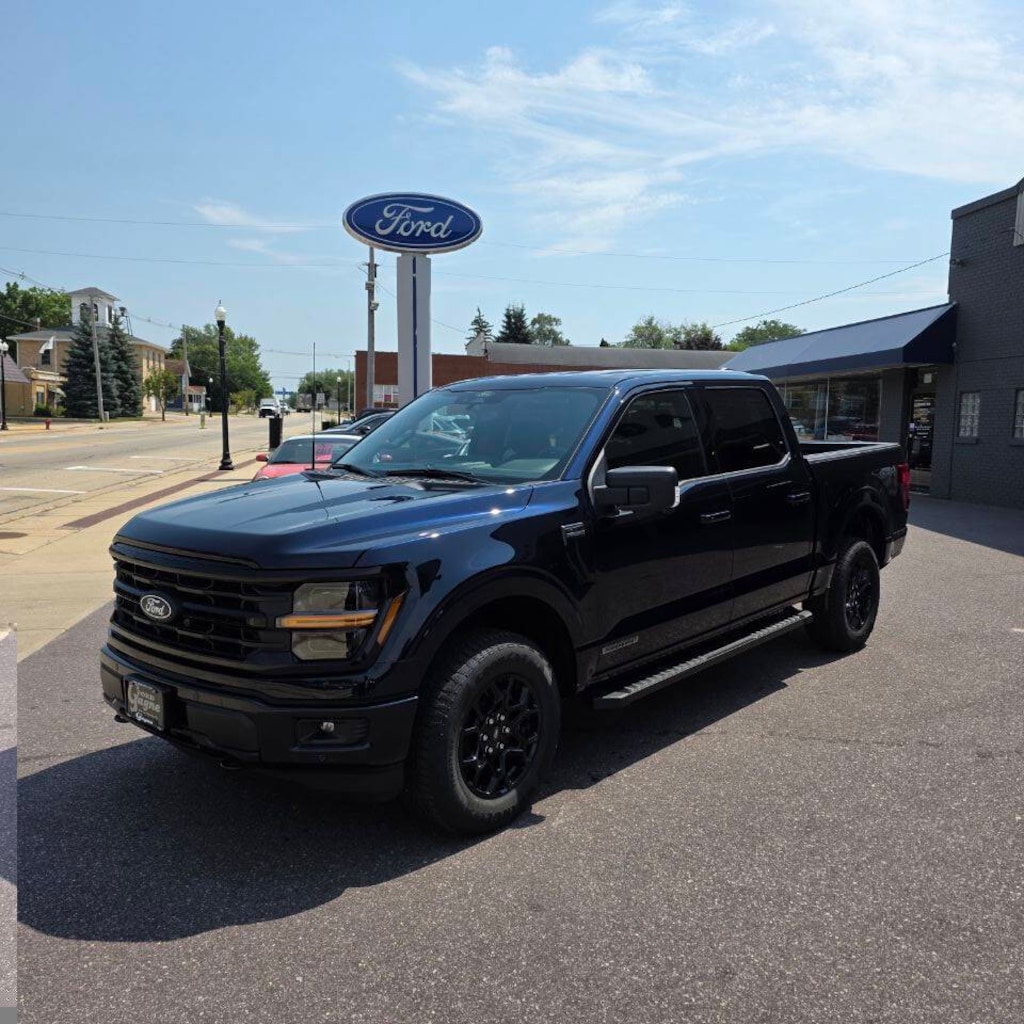 New 2025 Ford F-150 XLT 4x4 4dr Supercrew 5.5 ft. SB Pickup Truck