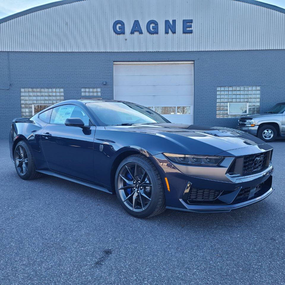 2024 Ford Mustang Dark Horse's photo