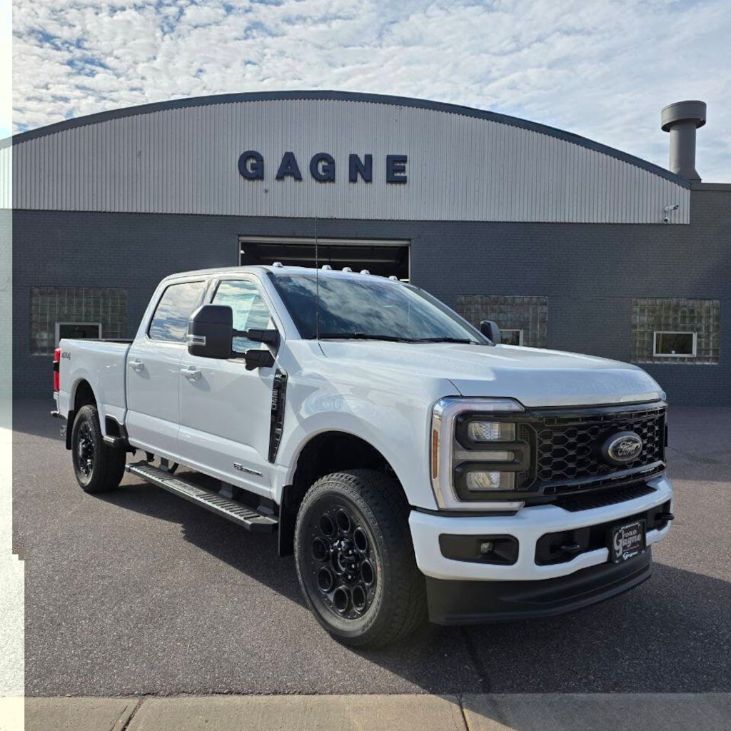 New 2026 Ford F-250 XLT 4x4 4dr Crew Cab 6.8 ft. SB Pickup Pickup Truck