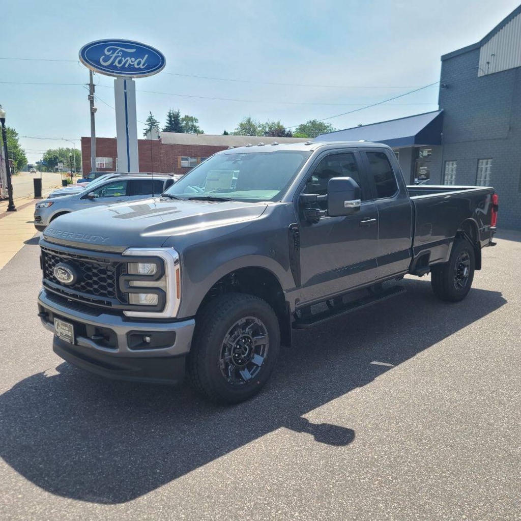 New 2025 Ford F-350 XL 4x4 4dr Supercab 8 ft. LB SRW Pickup Pickup Truck