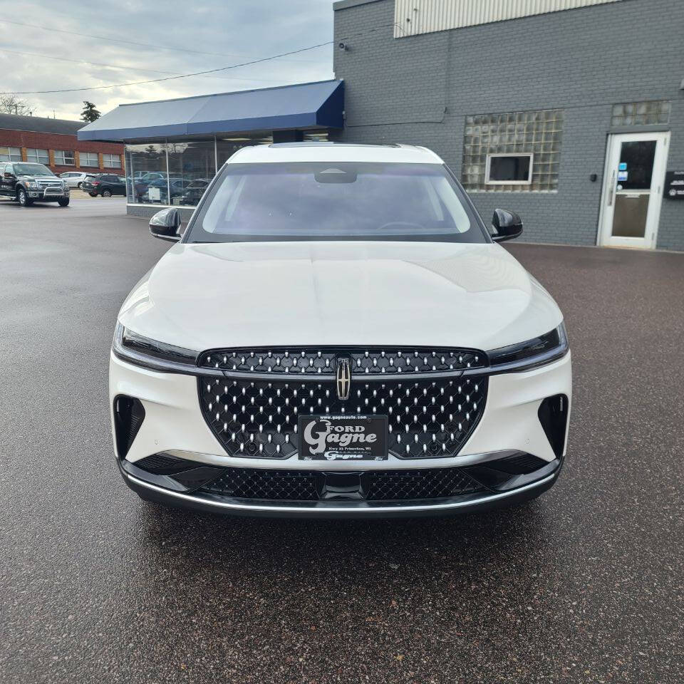 Used 2024 Lincoln Nautilus Premiere with VIN 5LMPJ8JA0RJ798288 for sale in Princeton, WI