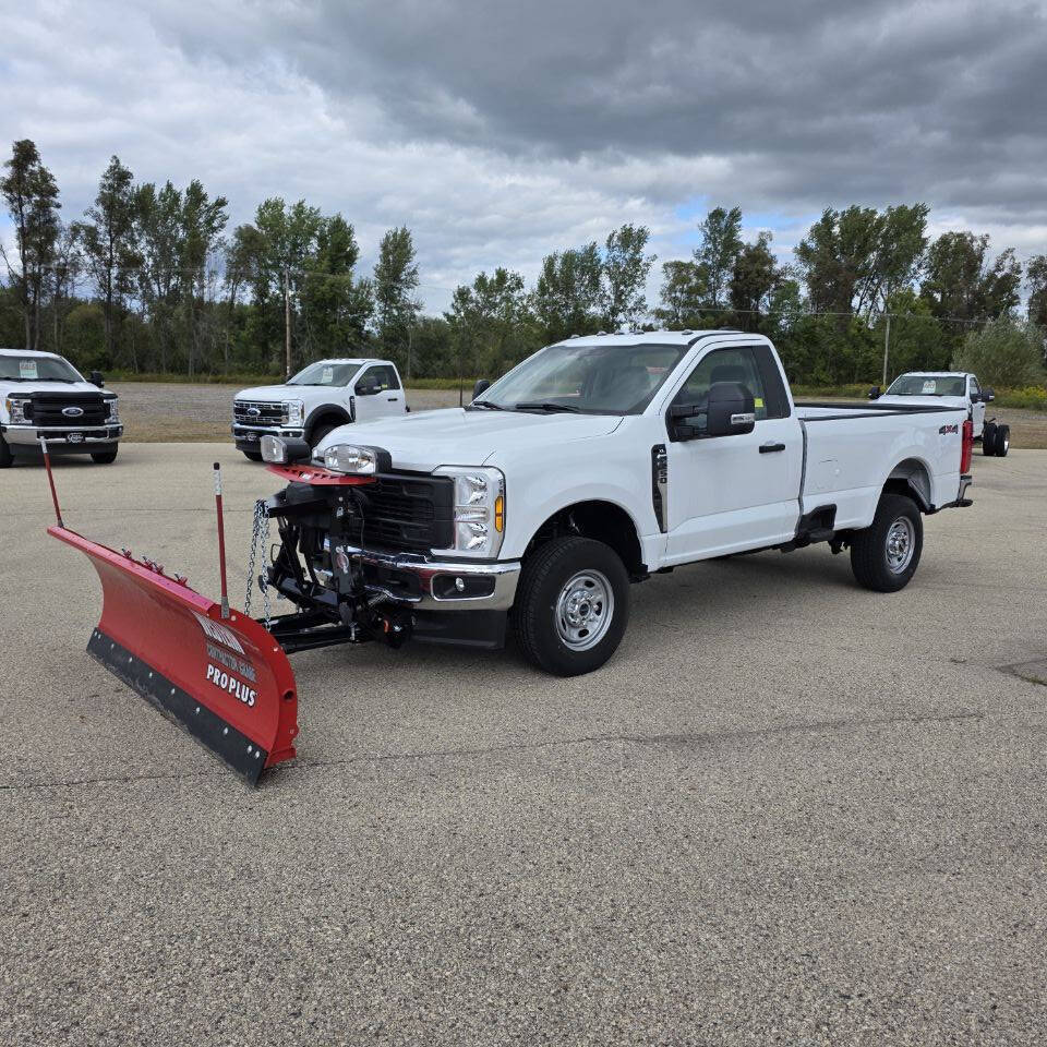 2024 Ford F-250 Super Duty XL's photo
