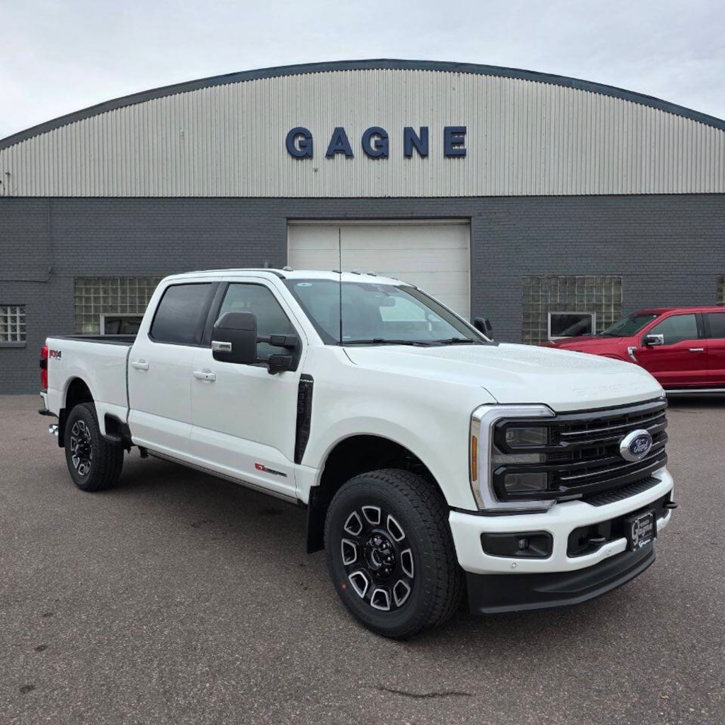 New 2026 Ford F-350 Platinum 4x4 4dr Crew Cab 6.8 ft. SB SRW Pickup Pickup Truck