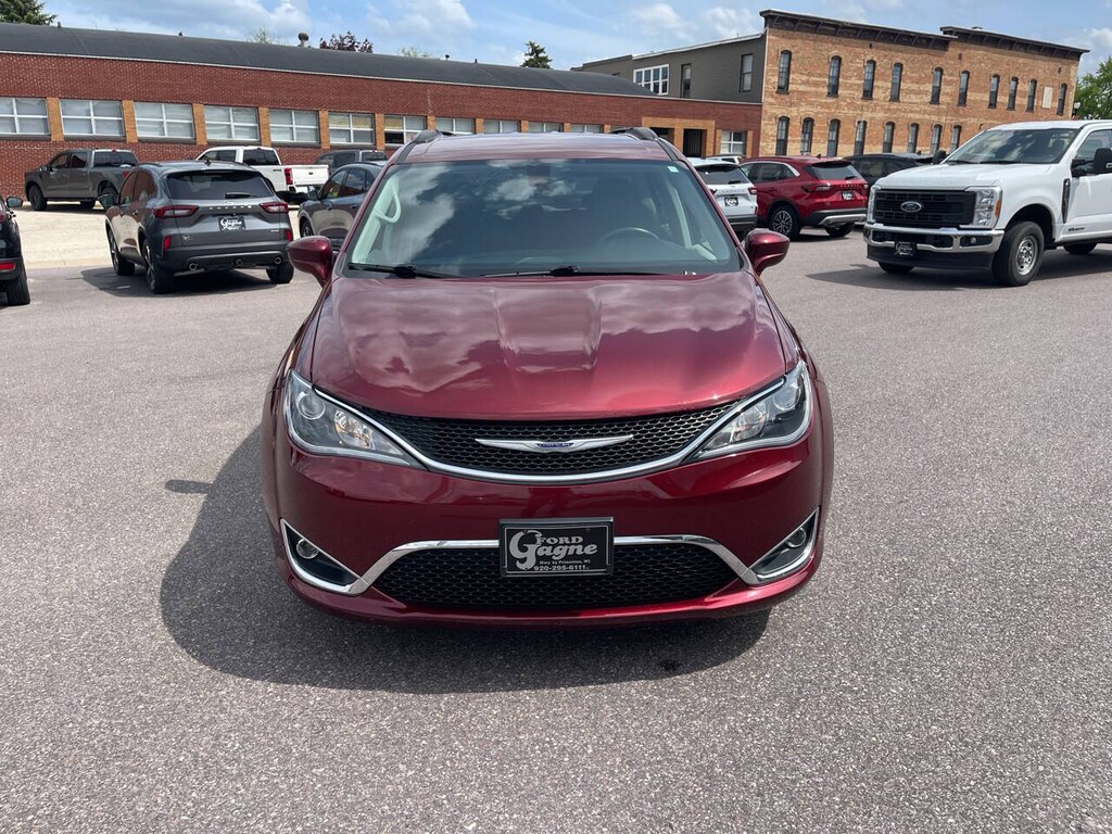 Used 2019 Chrysler Pacifica Touring Plus 4dr Mini Van Minivan