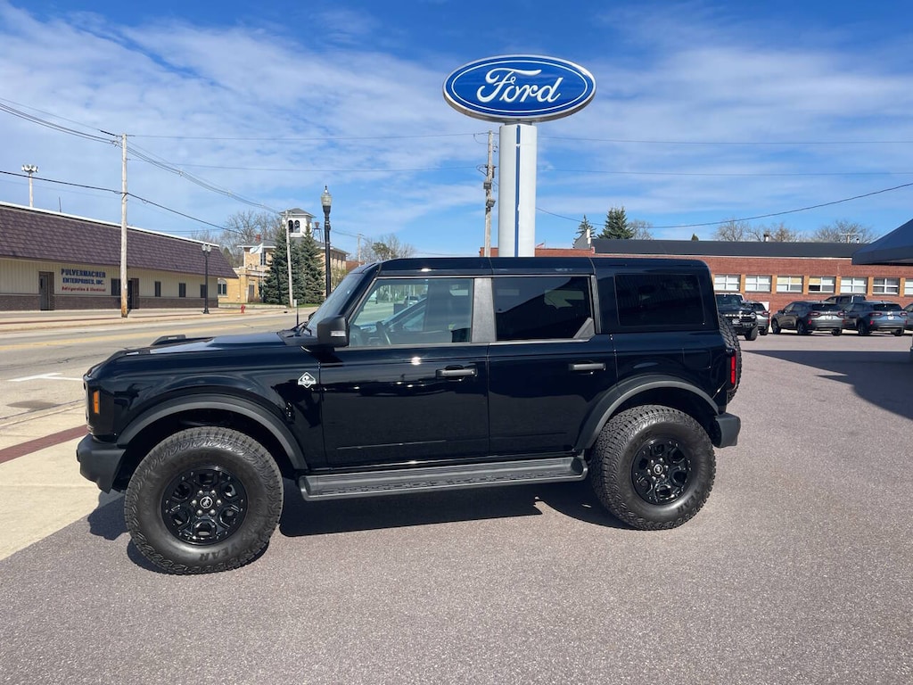 Used 2025 Ford Bronco Outer Banks 4x4 4dr SUV SUV
