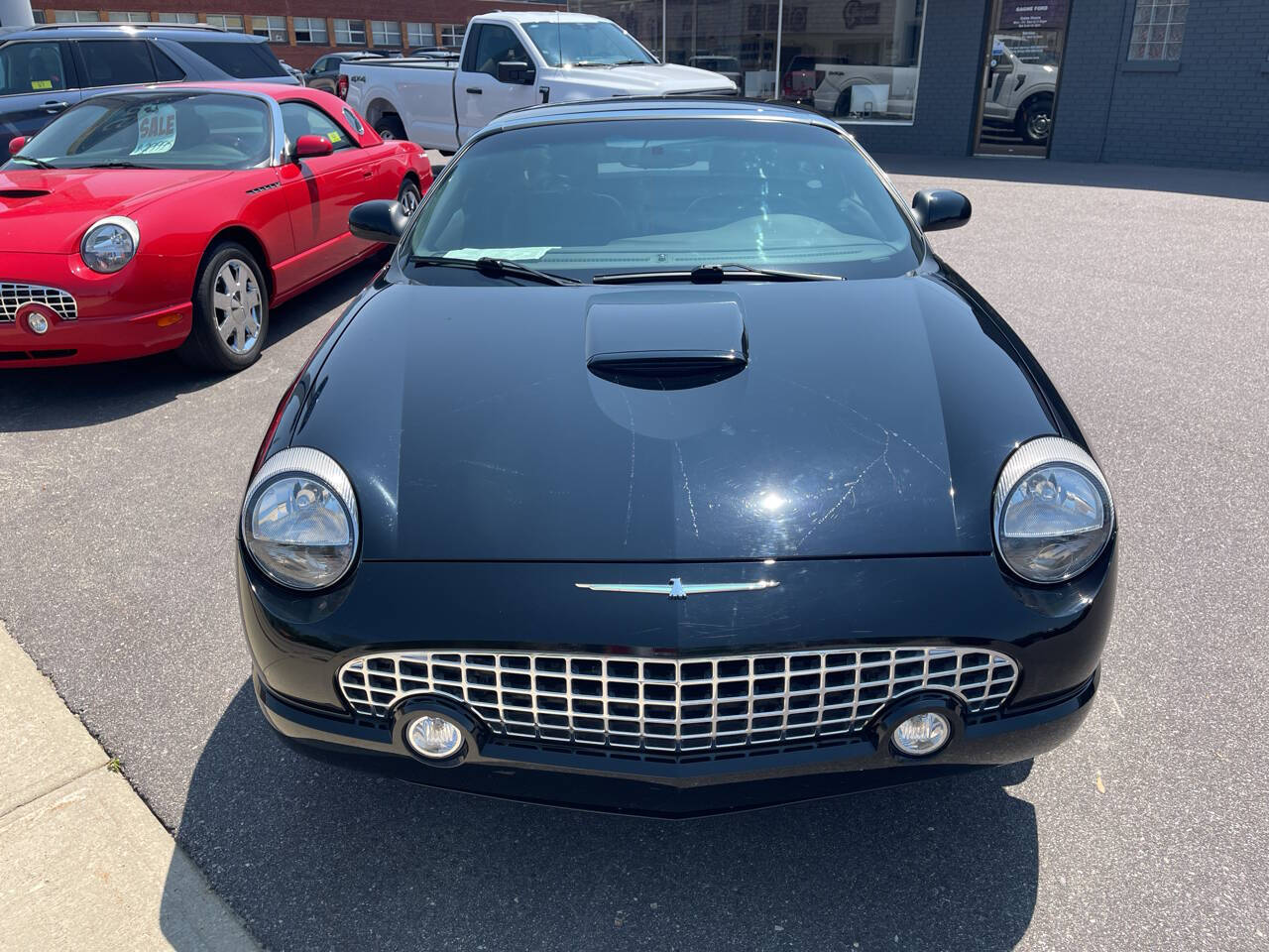 Used 2002 Ford Thunderbird Deluxe with VIN 1FAHP60A52Y112474 for sale in Princeton, WI