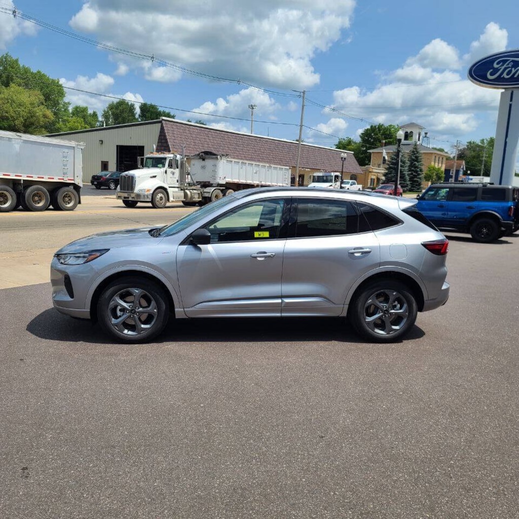 Used 2023 Ford Escape ST Line AWD 4dr SUV SUV