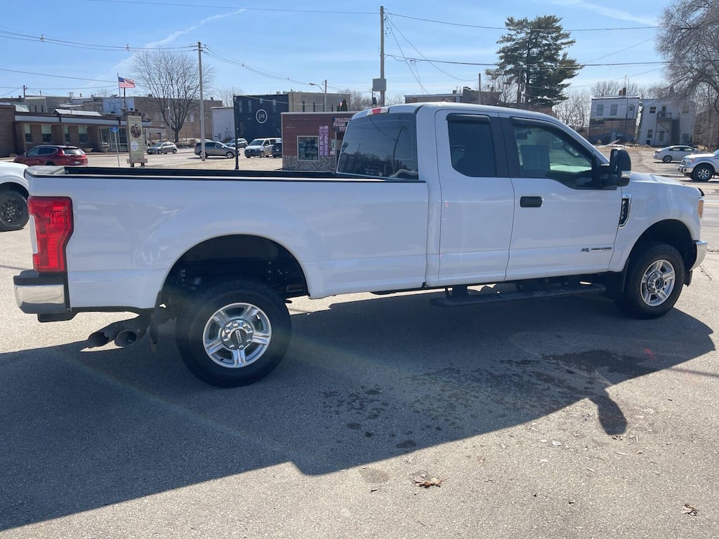 Used 2017 Ford F-250 Super Duty XL 4x4 4dr Supercab 8 ft. LB Pickup Pickup Truck