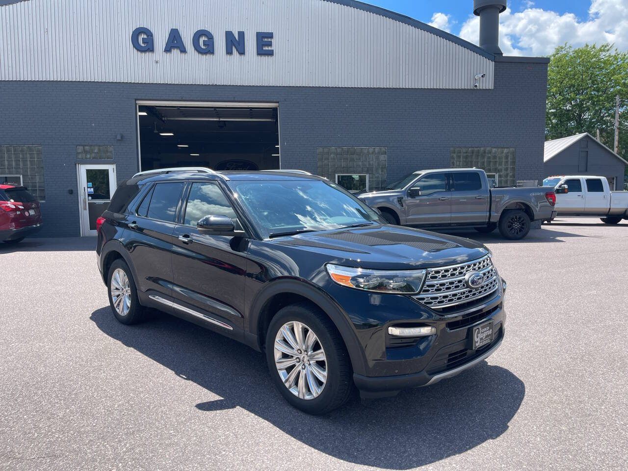 2020 Ford Explorer Limited 4WD's photo