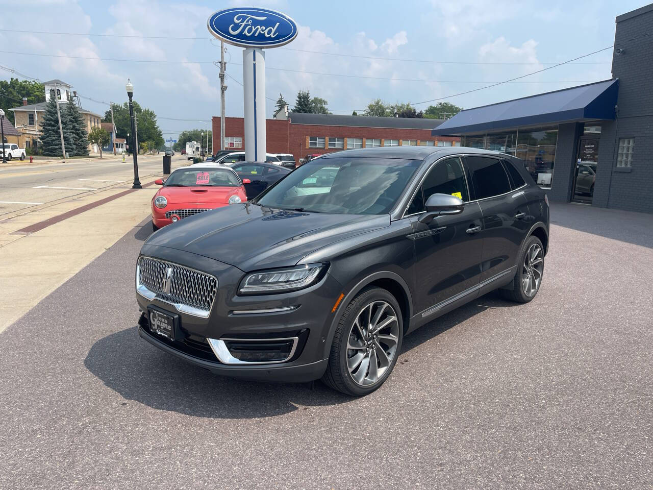 2020 Lincoln Nautilus Reserve photo 2