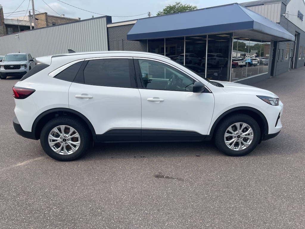 Used 2024 Ford Escape Active AWD 4dr SUV SUV