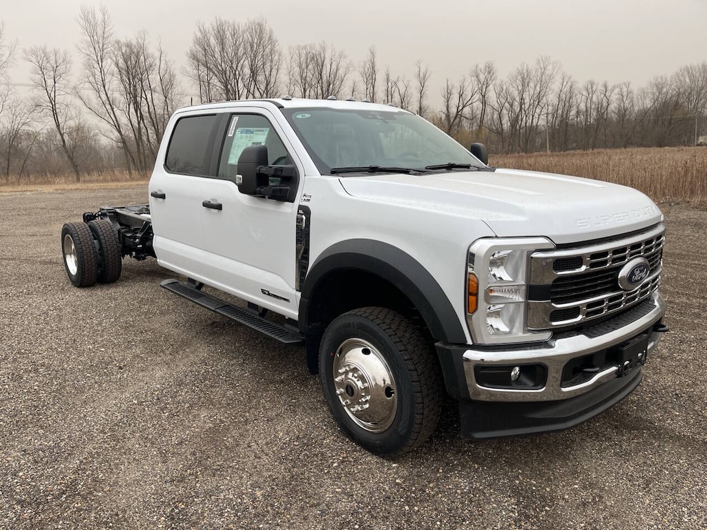 New 2025 Ford F-550 Chassis 4X4 4dr Crew Cab 179.8 203.8 in. WB Chassis