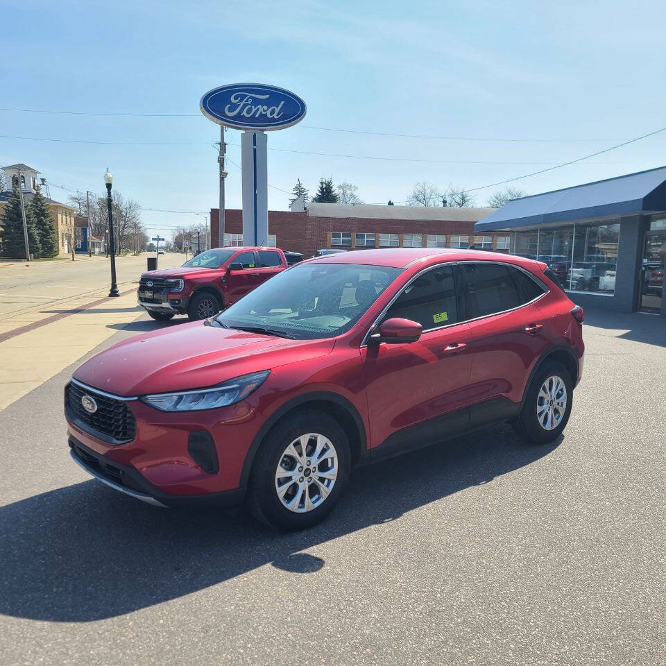 2023 Ford Escape Active photo 3