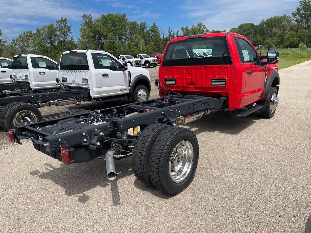 Used 2024 Ford F-450 Super Duty 4X4 2dr Regular Cab 145.3 205.3 in. WB Pickup Truck