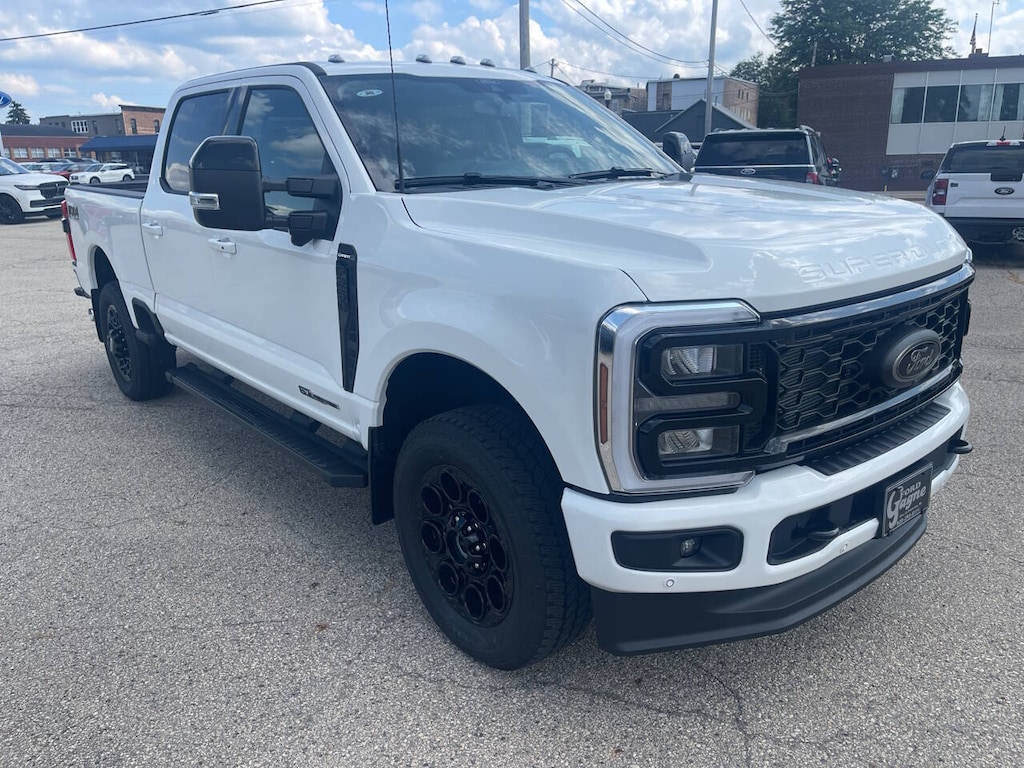 New 2026 Ford F-250 Lariat 4x4 4dr Crew Cab 6.8 ft. SB Pickup Pickup Truck