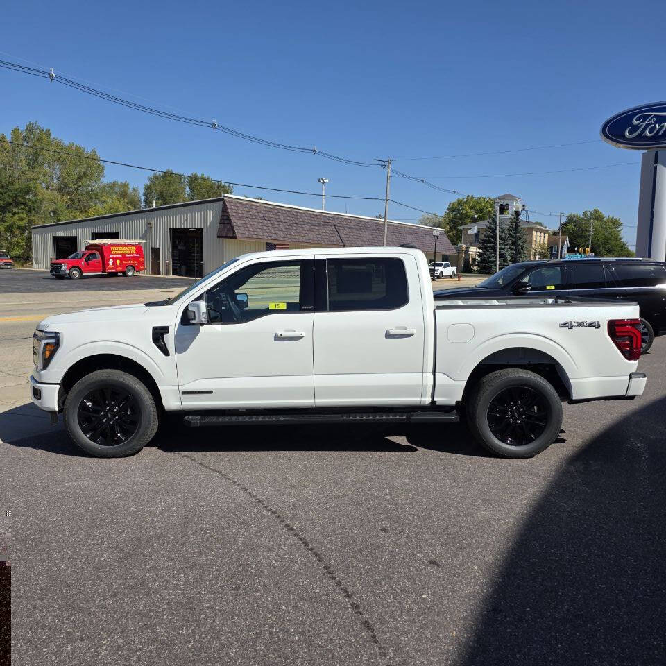 2025 Ford F-150 Lariat photo 4