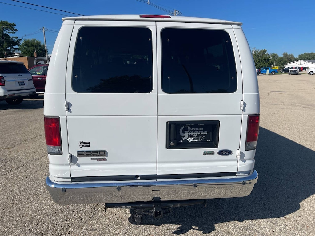 Used 2013 Ford E-Series E 350 SD XLT 3dr Passenger Van Full-Size