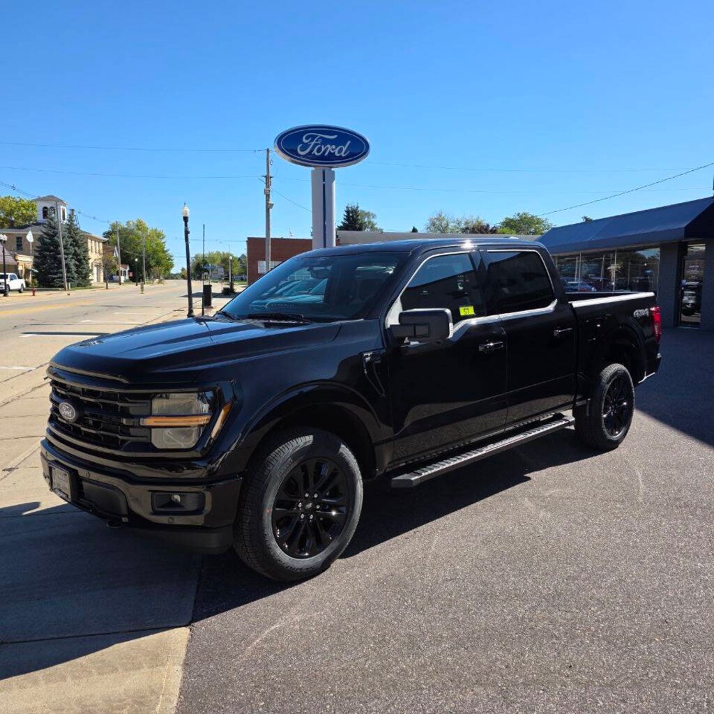 New 2025 Ford F-150 XLT 4x4 4dr Supercrew 5.5 ft. SB Pickup Truck