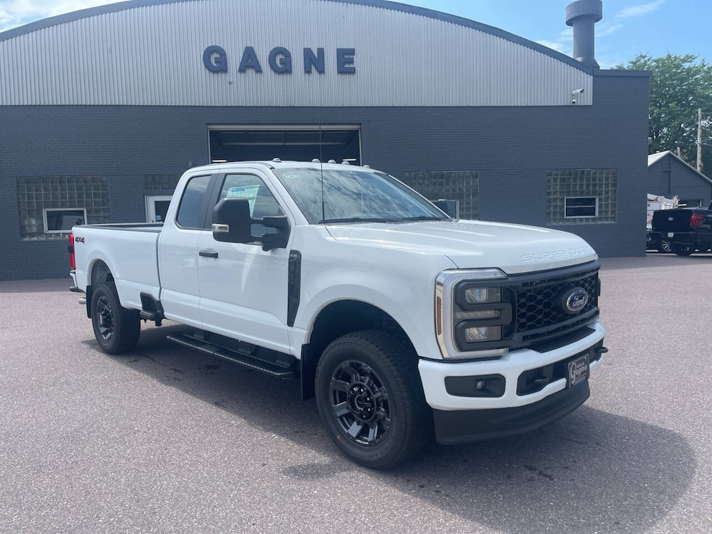 New 2025 Ford F-350 XL 4x4 4dr Supercab 8 ft. LB SRW Pickup Pickup Truck