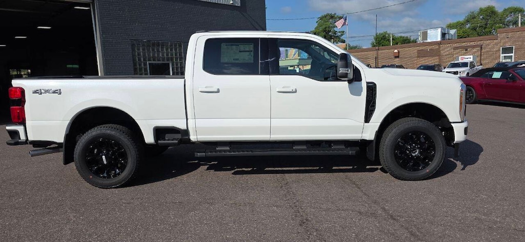 New 2026 Ford F-250 Lariat 4x4 4dr Crew Cab 6.8 ft. SB Pickup Pickup Truck