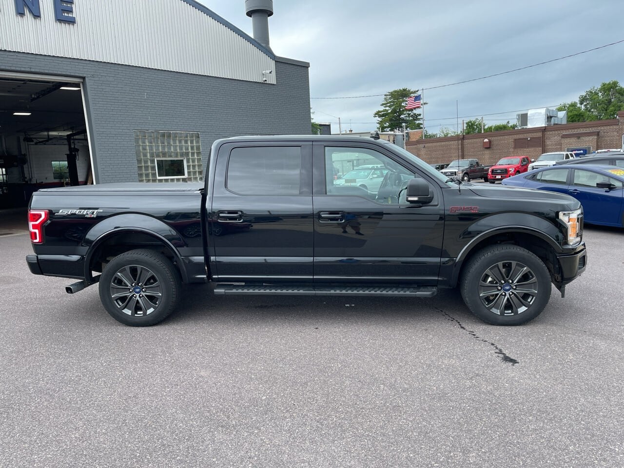 Used 2018 Ford F-150 XLT with VIN 1FTEW1EP2JFA90394 for sale in Princeton, WI