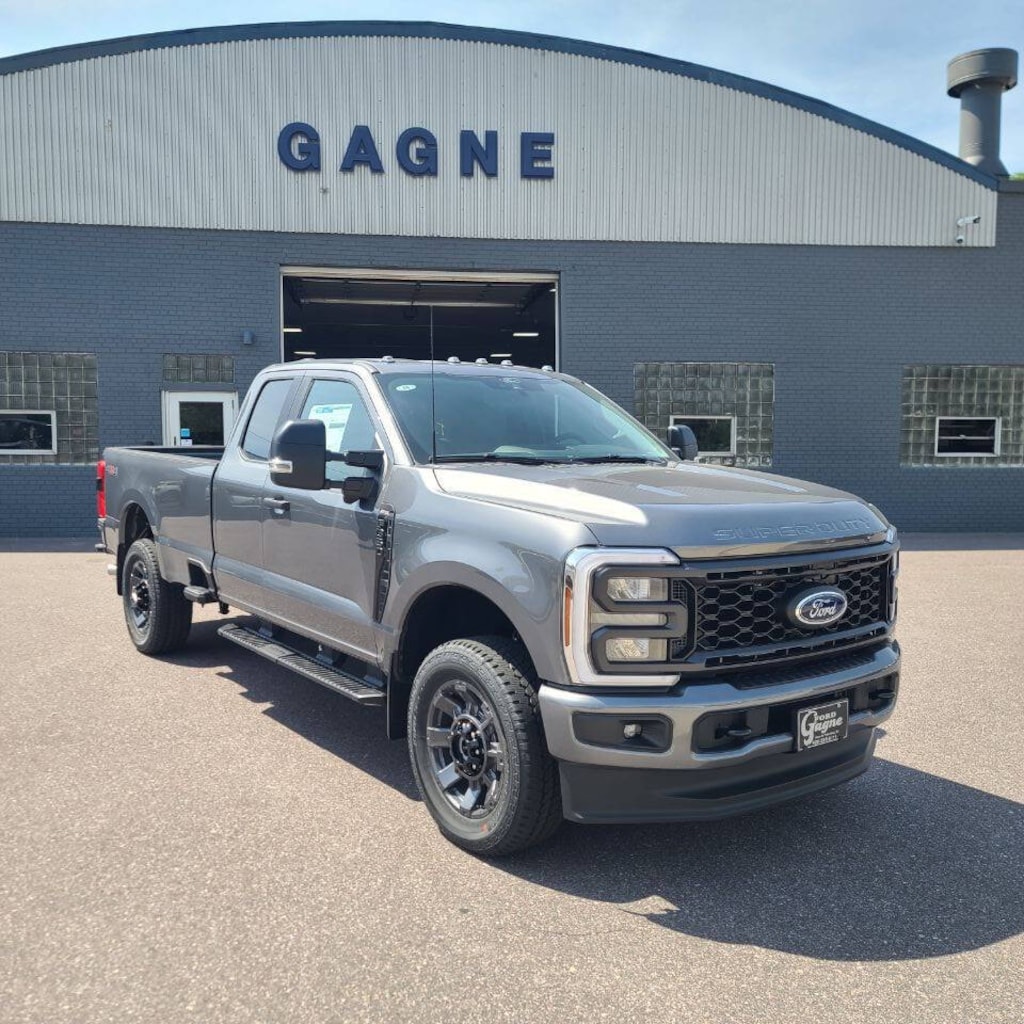 New 2025 Ford F-350 XL 4x4 4dr Supercab 8 ft. LB SRW Pickup Pickup Truck