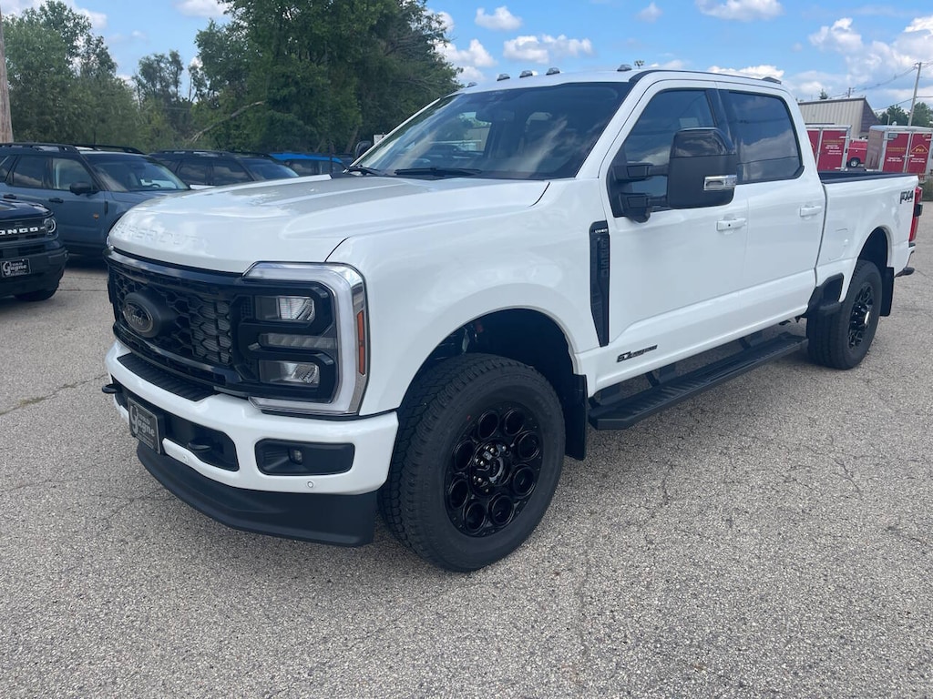 New 2026 Ford F-250 Lariat 4x4 4dr Crew Cab 6.8 ft. SB Pickup Pickup Truck