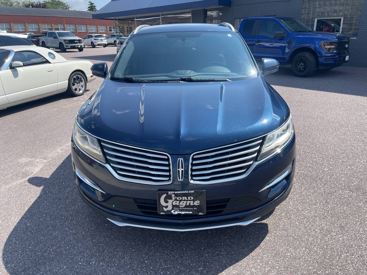 Used 2016 Lincoln MKC Select with VIN 5LMCJ2D93GUJ08249 for sale in Princeton, WI