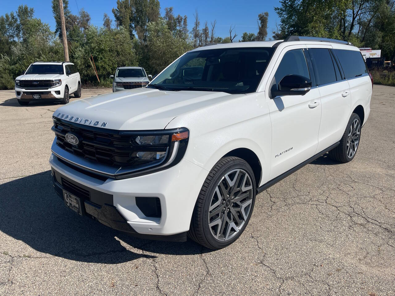 2027 Ford Expedition Max Platinum 4x4 4dr SUV SUV