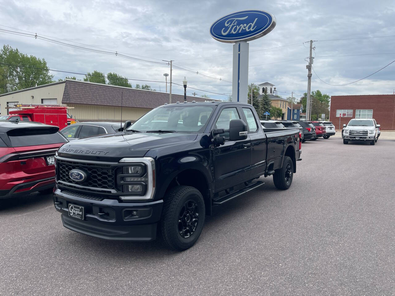2025 Ford F-350 XL 4x4 SuperCab 8' Box SRW's photo