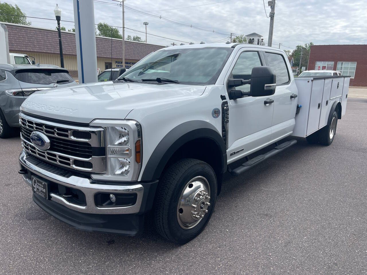 2024 Ford F-550 XLT 4x4 Crew Cab 203-In DRW's photo