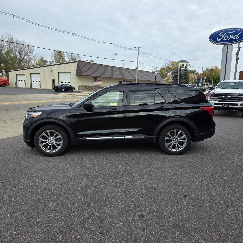 2020 Ford Explorer XLT photo 4