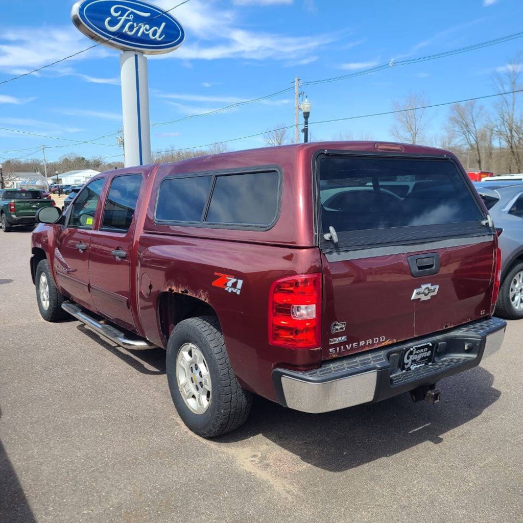Used 2009 Chevrolet Silverado 1500 LT 4x4 4dr Crew Cab 5.8 ft. SB Pickup Truck