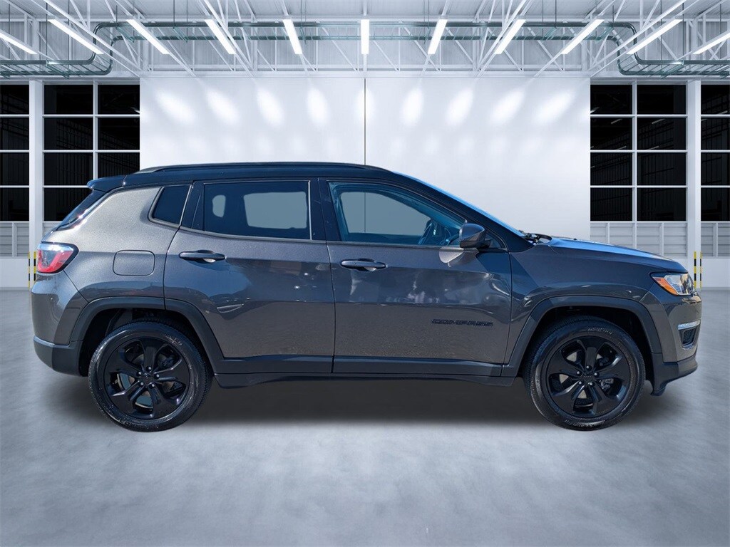 Used 2019 Jeep Compass Latitude FWD SUV