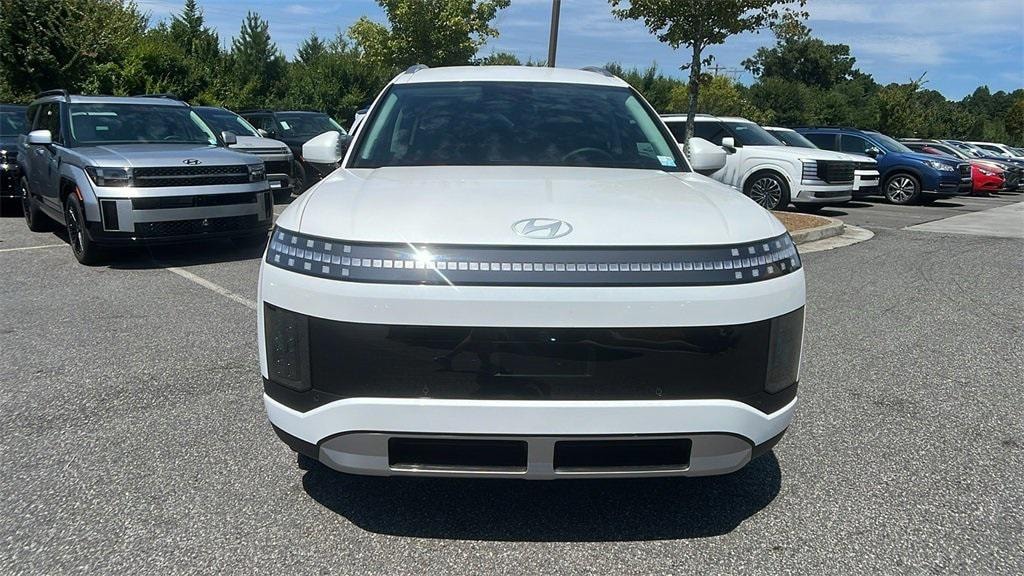 New 2026 Hyundai IONIQ 9 SE SUV