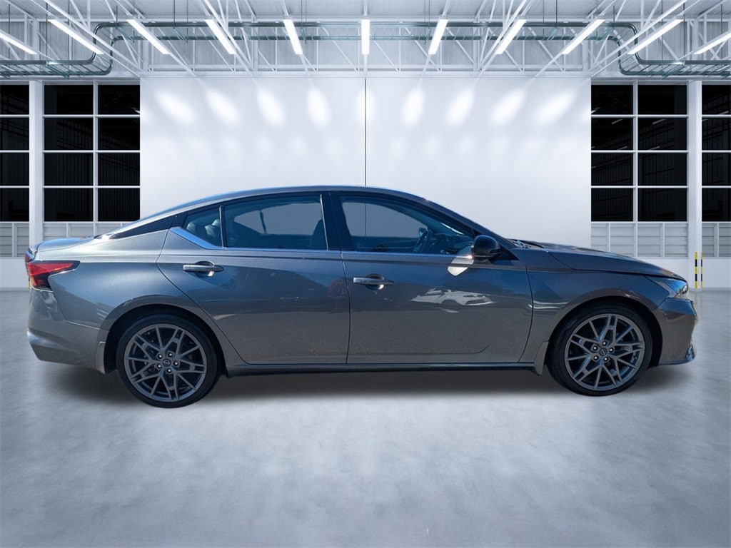 Used 2023 Nissan Altima SR VC-Turbo Sedan