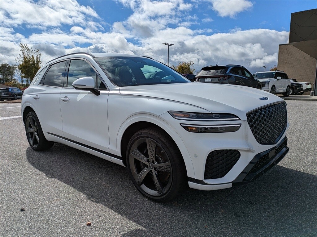 Used 2025 Genesis GV70  SUV