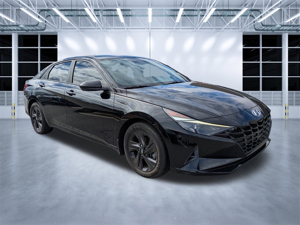 2022 Hyundai Elantra Sedan 