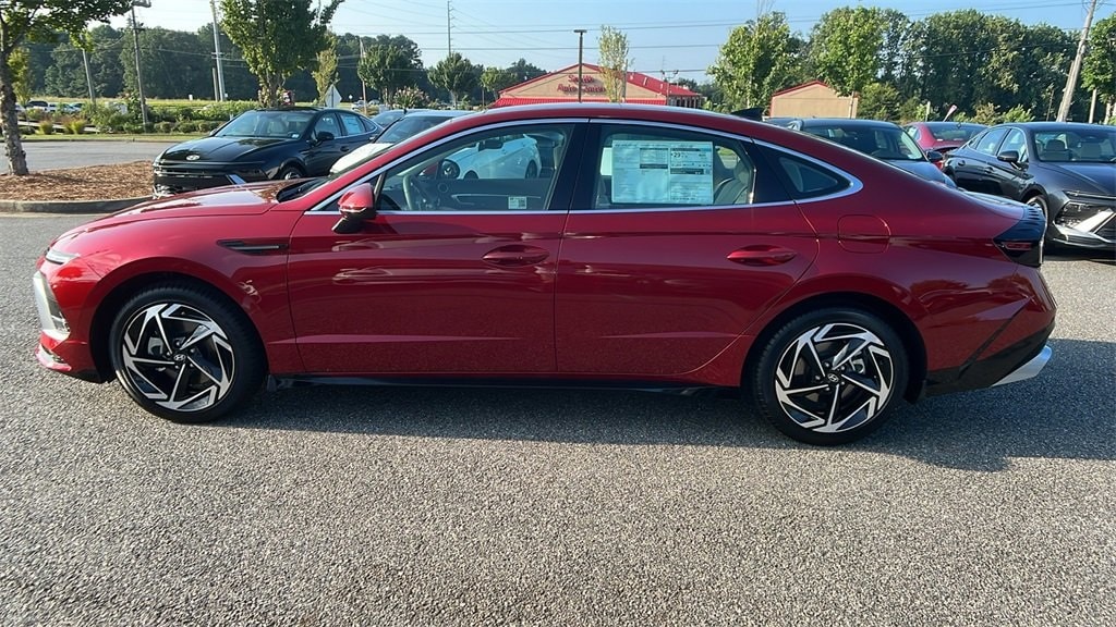 New 2025 Hyundai Sonata SEL Convenience Sedan
