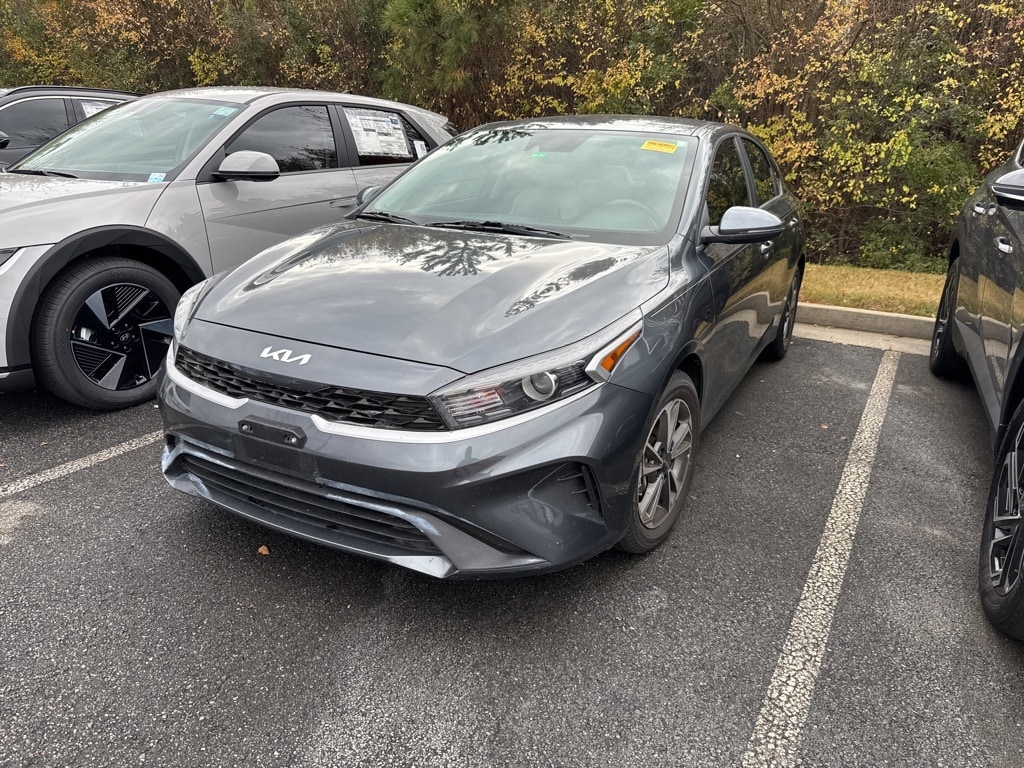 2022 Kia FORTE LXS's photo