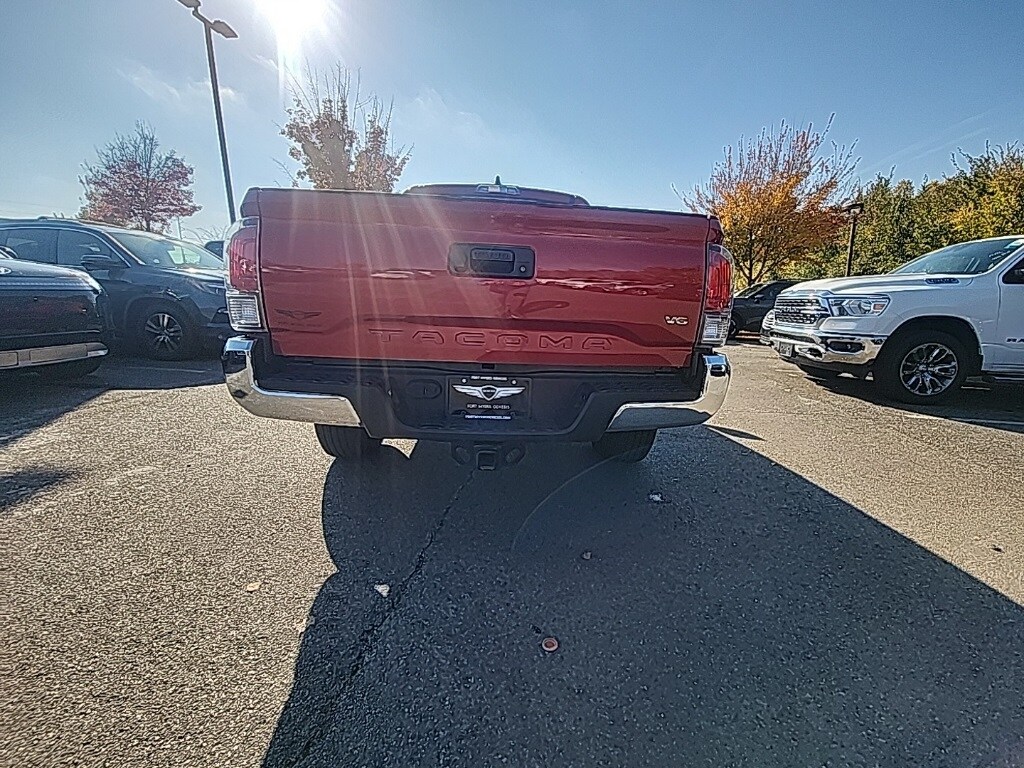 2023 Toyota Tacoma TRD Off-Road V6 photo 4