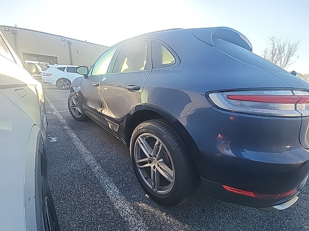 2019 Porsche Macan Base's photo