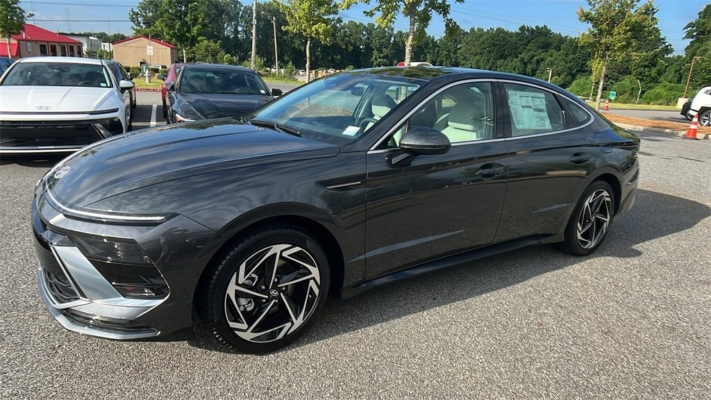 New 2025 Hyundai Sonata SEL Convenience Sedan