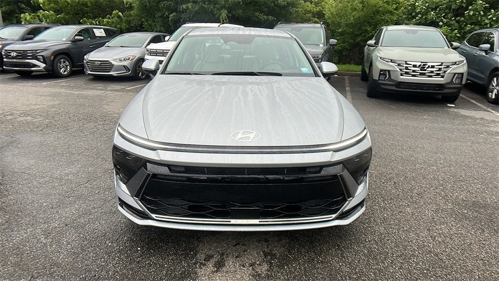 New 2025 Hyundai Sonata SEL Sedan